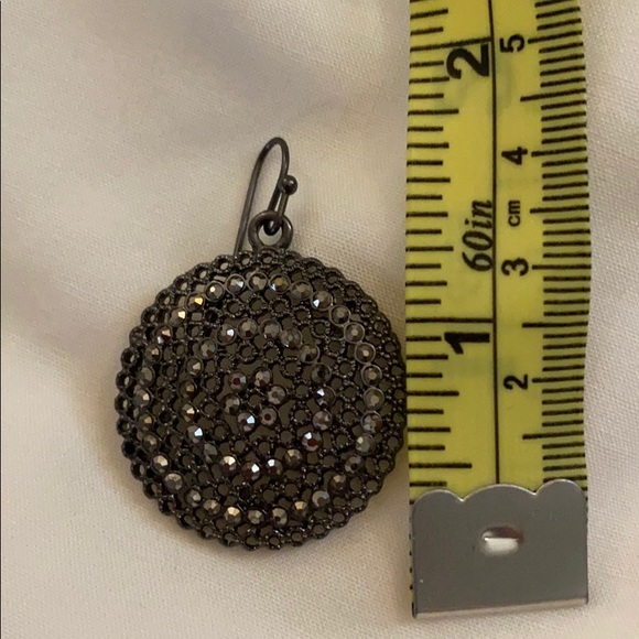 Earings - Picture 2 of 2